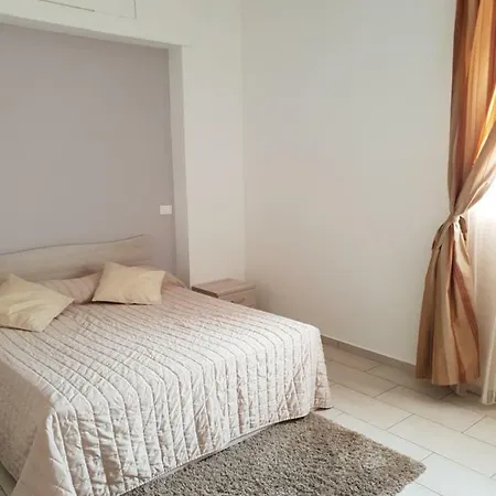 Grazioso Vacanze The Lighthouse شقة باولا