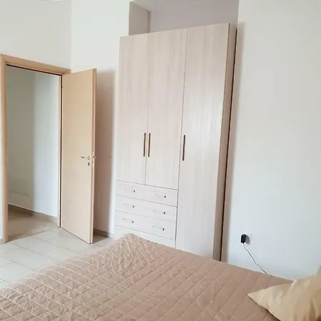 Grazioso Vacanze The Lighthouse Apartamento Paola